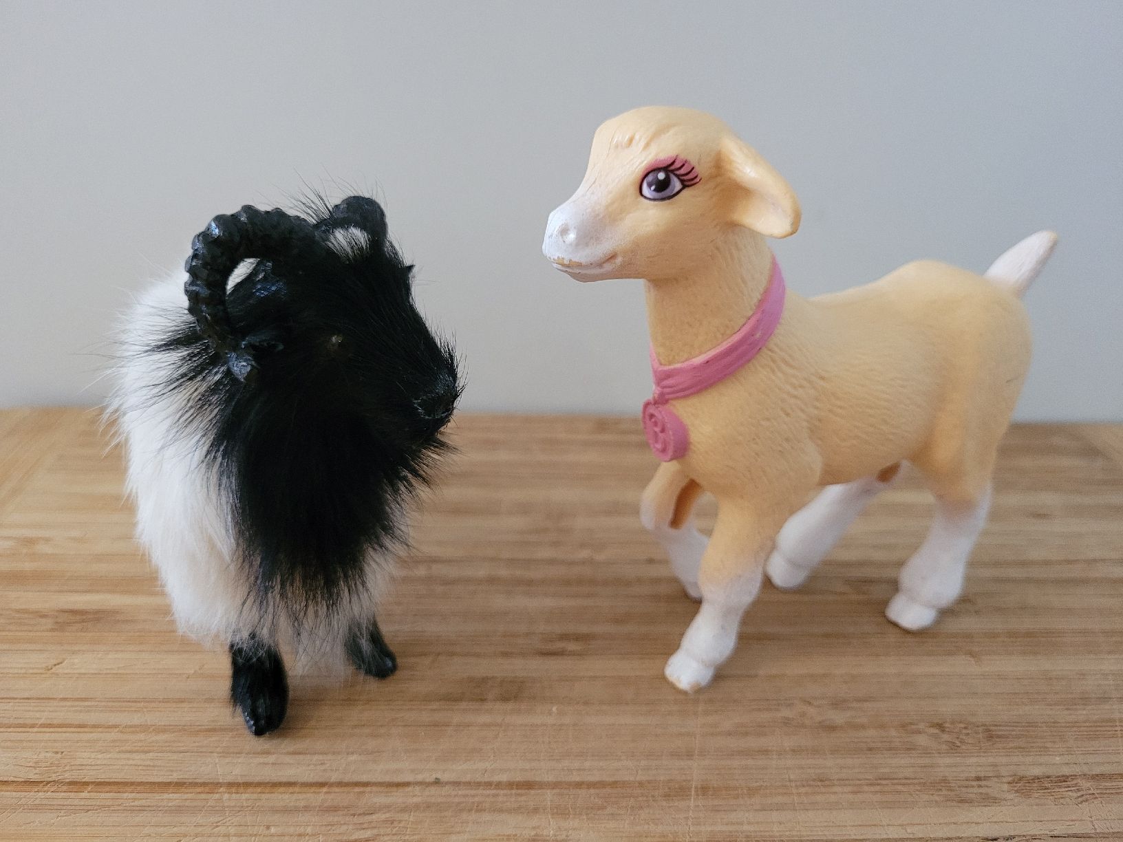 Giocattoli: Barbie Bauernhoftiere und Modehunde – Usato da Niederbuchsiten venduto da klengyel 9