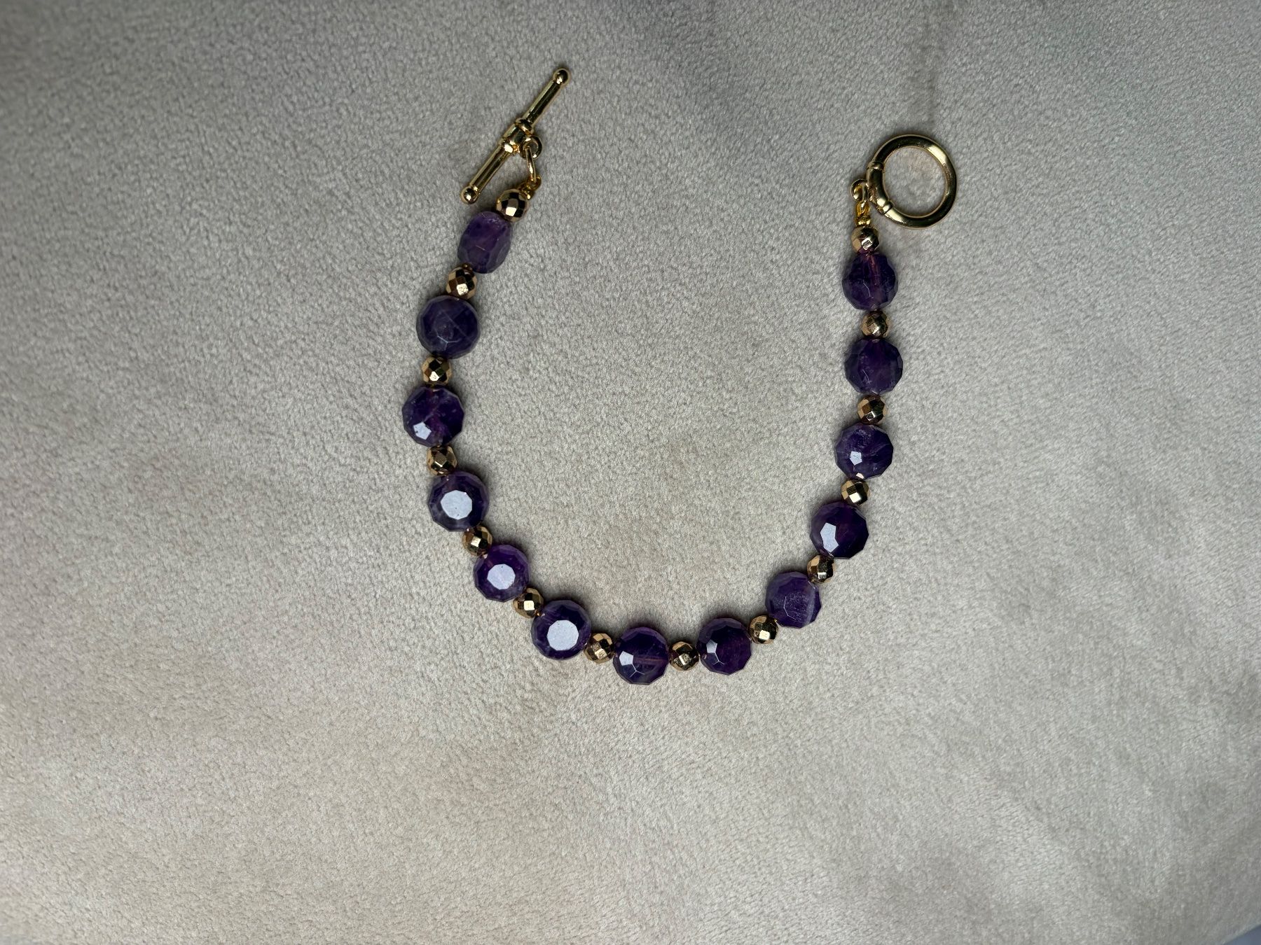 Armbänder & -reifen: Amethyst bracelet – Neu (gemäss Beschreibung) aus Zürich von ghe_k58z 1