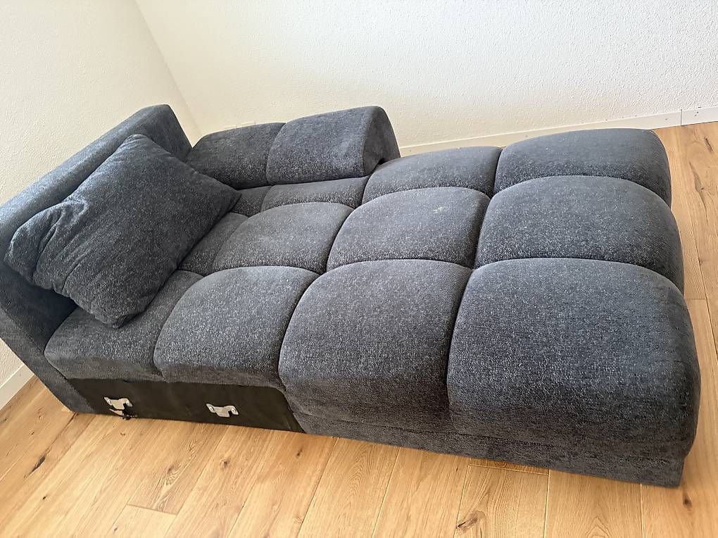 Sofas: Gratis Sofa  – D'occasion à Zürich par Arya2023. 3