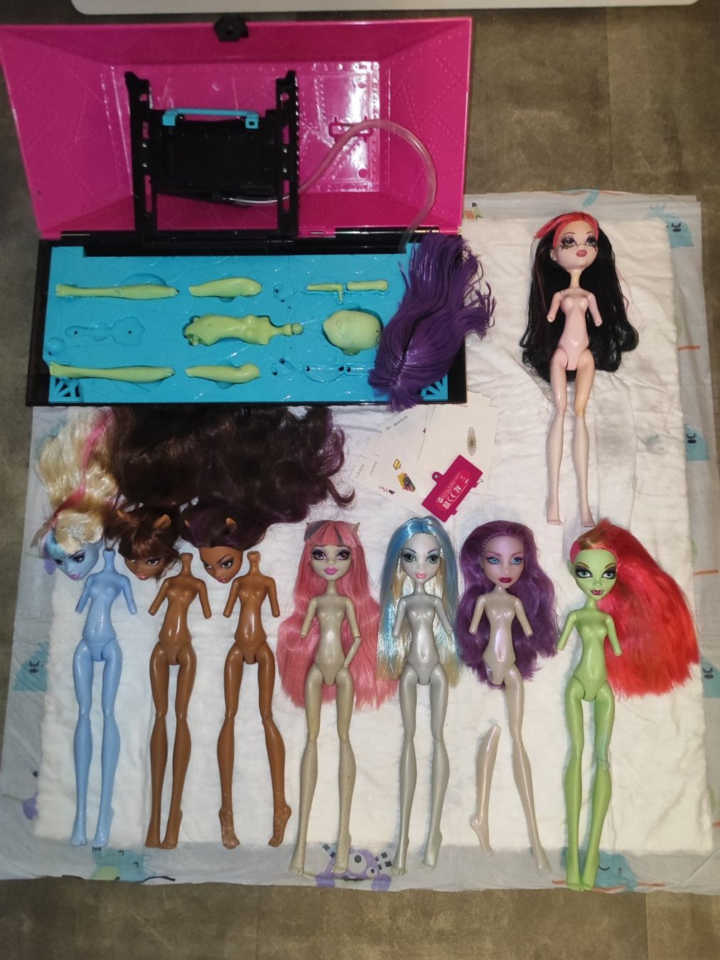 Bambole: 9 kaputte Monster-High-Puppen – Difettoso da Wimmis venduto da and_7f5k