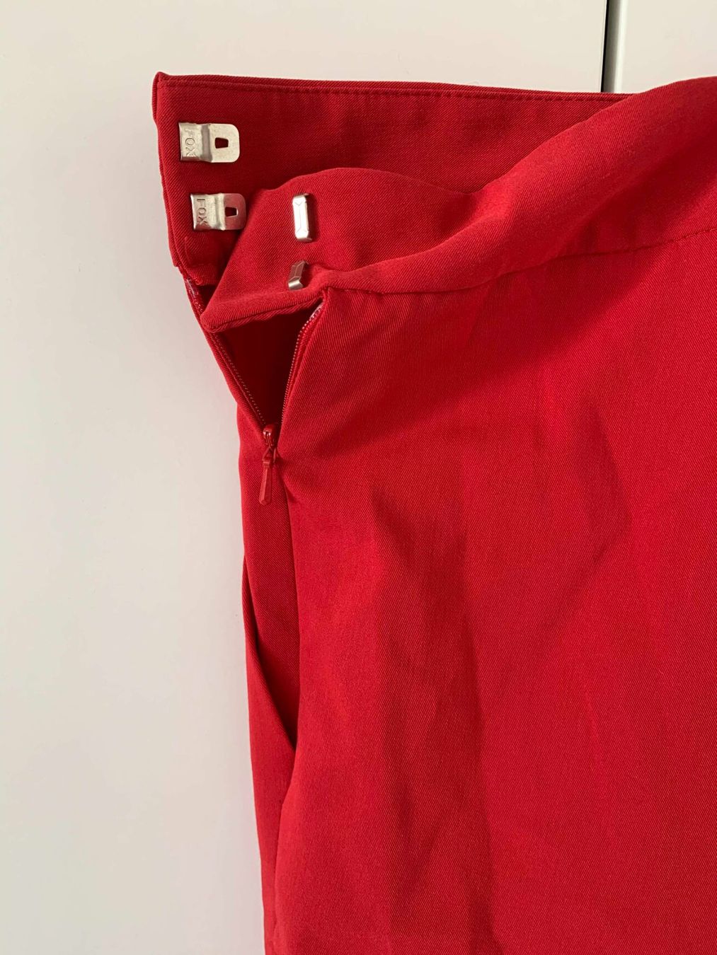 Asos Pantaloni: Rote Hose EUR 54 – Usato da Thalwil venduto da san_685y 2