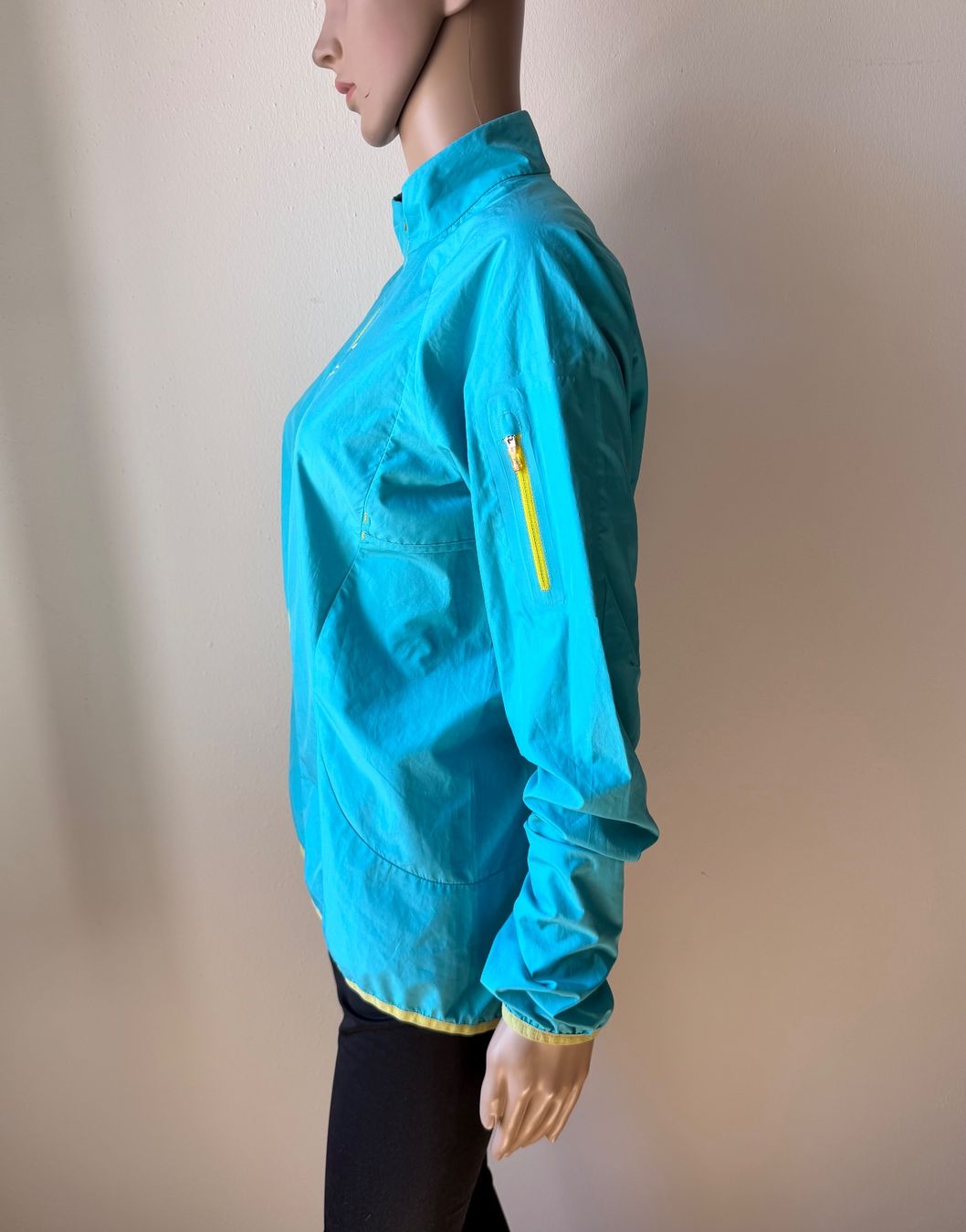 Peak Performance Vestes: PEAK PERFORMANCE Jacke 🩵 – D'occasion à Zürich par ClosetQueen 3