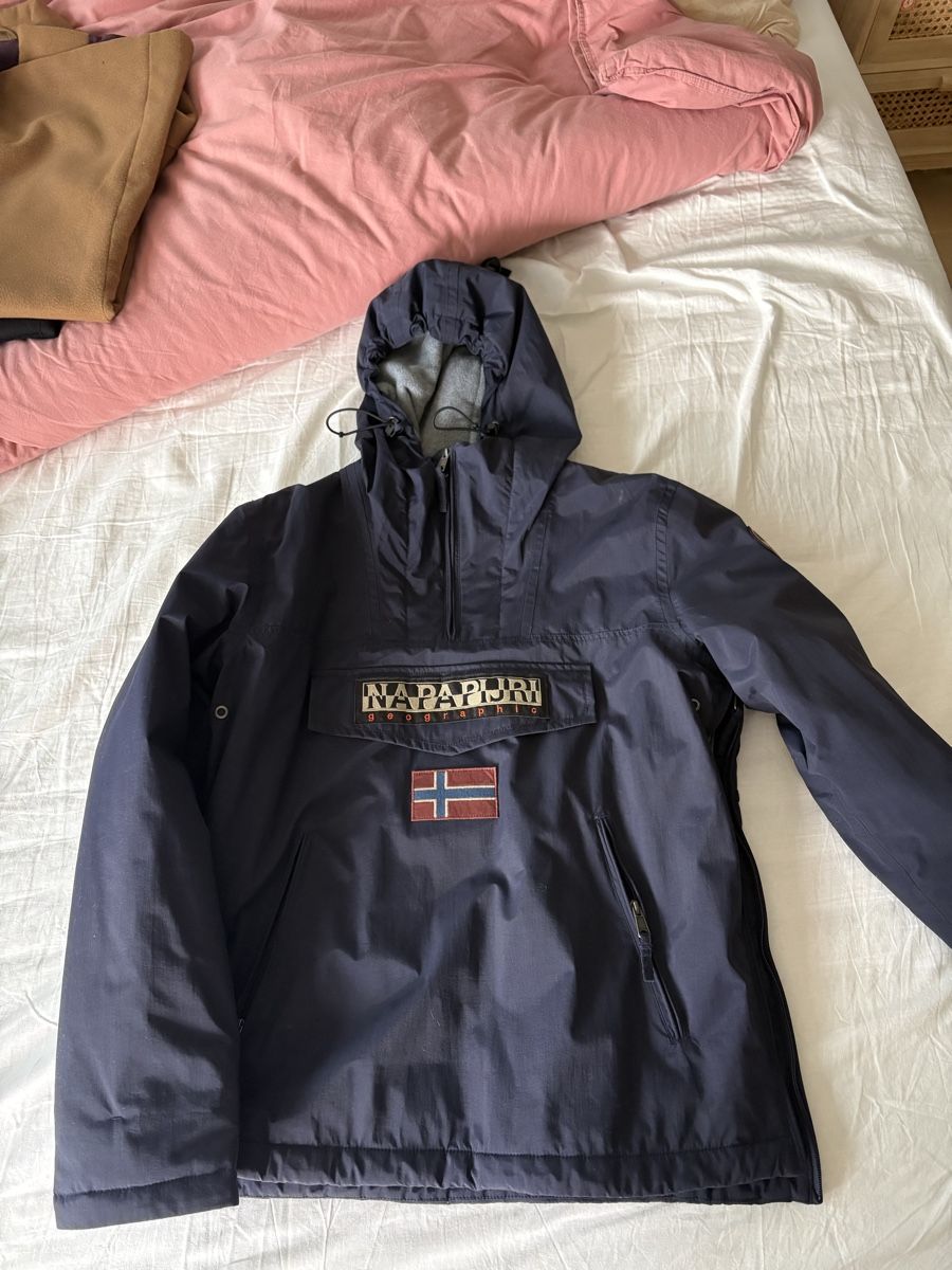 Napapijri Vestes: Napapijri Winterjacke – D'occasion à Allschwil par fla_fla98