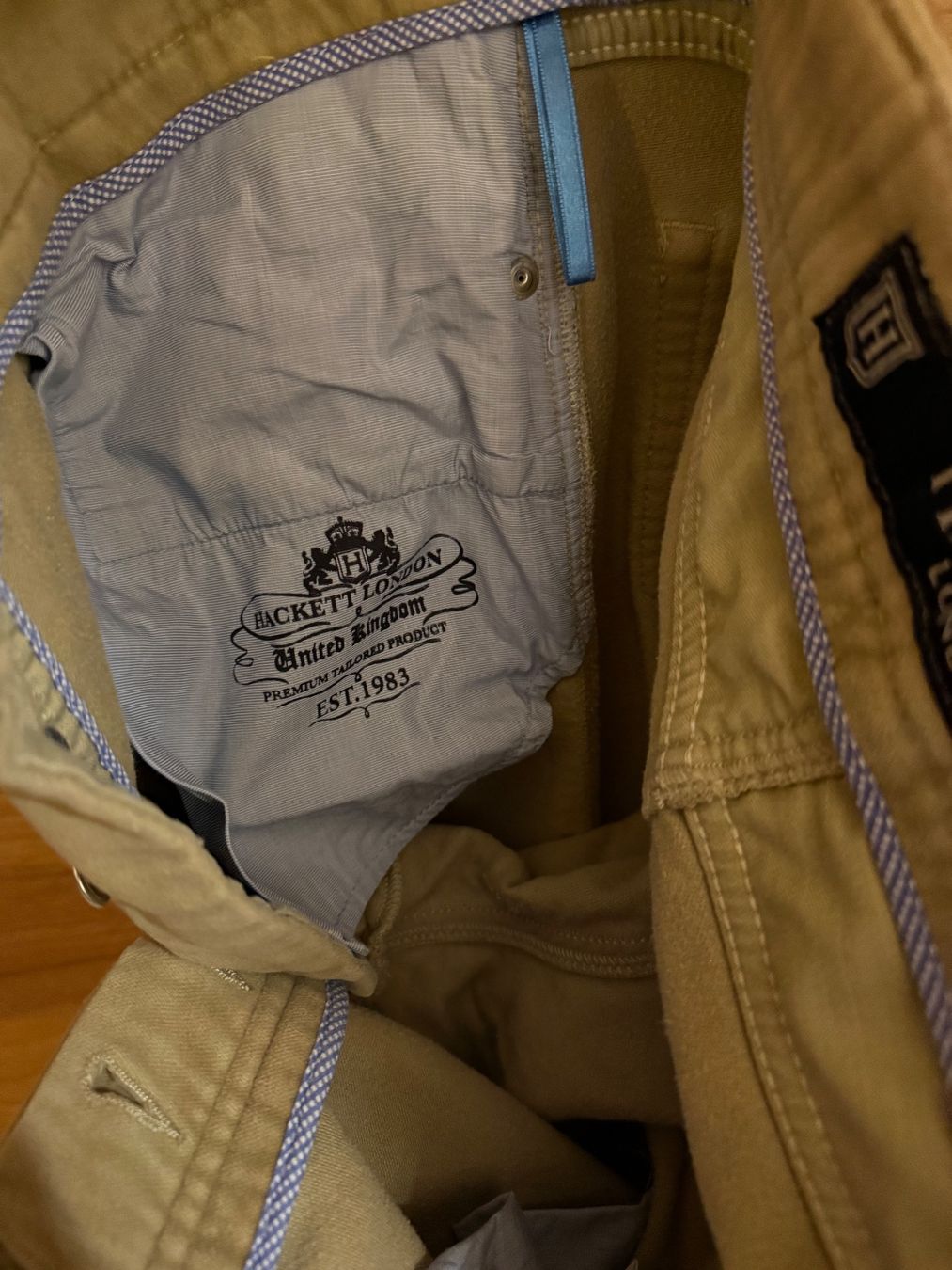 Hackett Pantaloni: Hackett London Hose Pants beige Gr. 31 – Usato da Wabern venduto da fengshui63 5