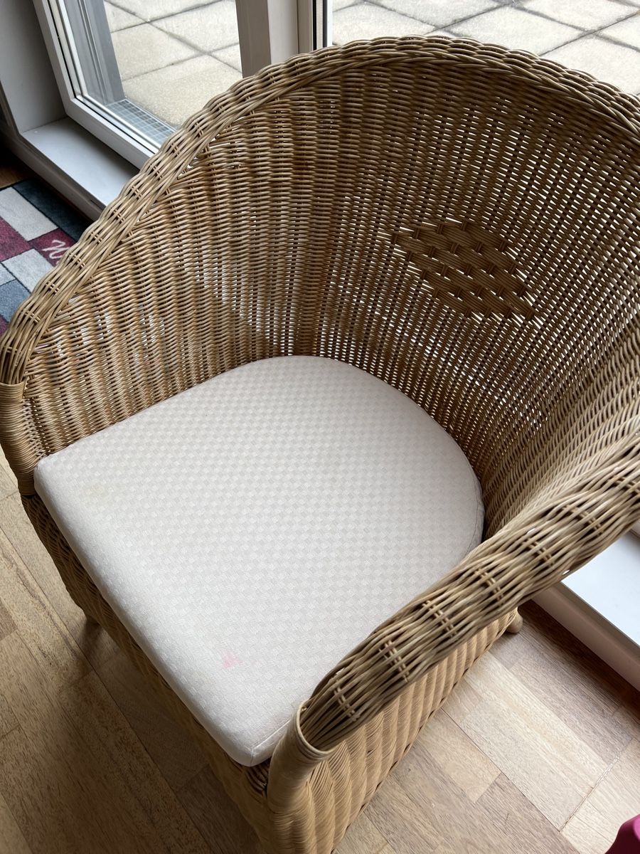Ikea Sessel: Korbstuhl mit Kissen – Gebraucht aus Bassersdorf von  2