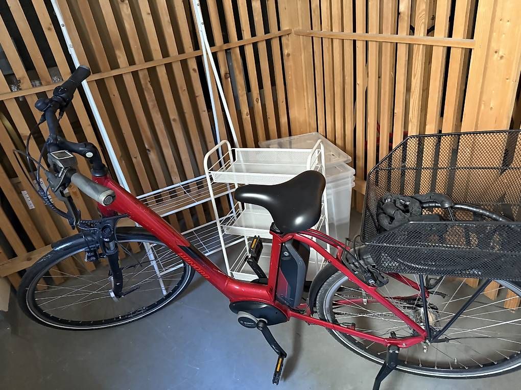 Bosch Velos: Bosch Damen E-Bike – Gebraucht aus Zürich von jiu_879n