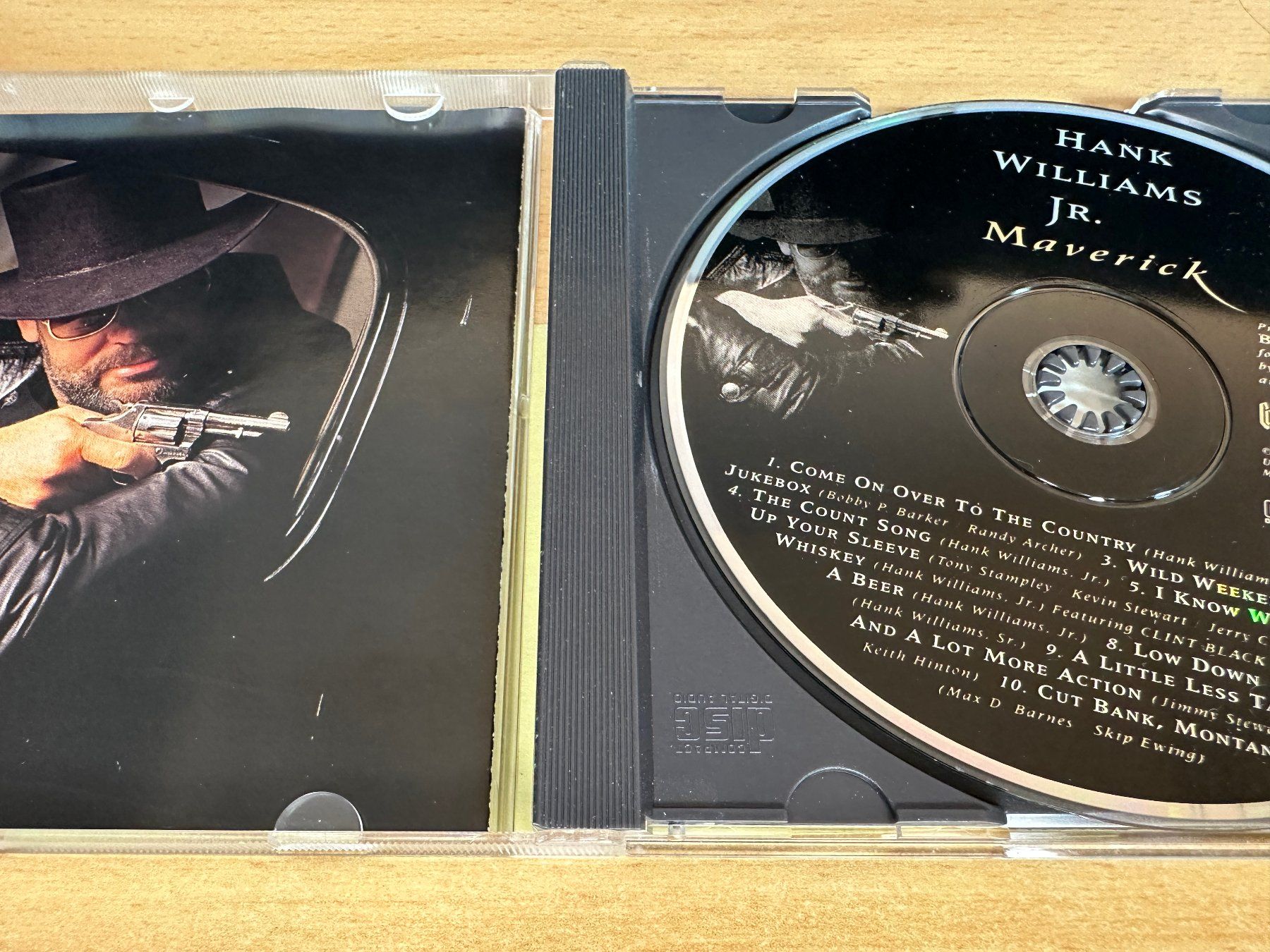 CD: Hank Williams Jr. – Maverick – Usato da Rikon im Tösstal venduto da Alpenmutz 2