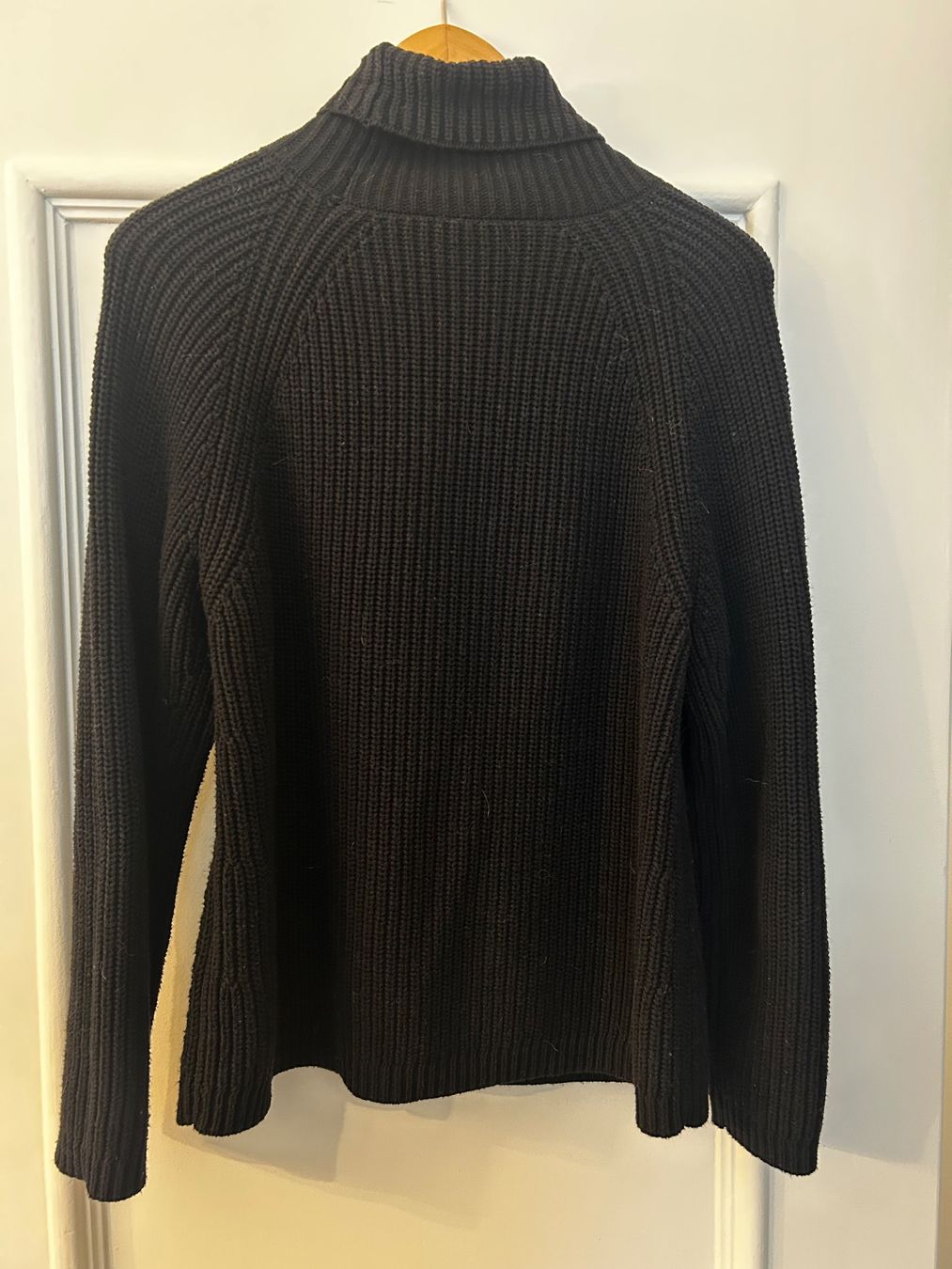 Maglioni & Felpe: OUI Rippstrickpullover: Gr. 38, black (neuwertig) – Nuovo (secondo la descrizione) da Basel venduto da Interstellar85 3
