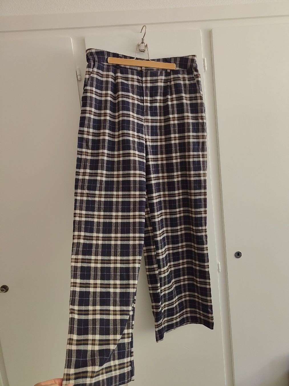 Pantalons: Comfy pants – D'occasion à Biel/Bienne par lhcr 1