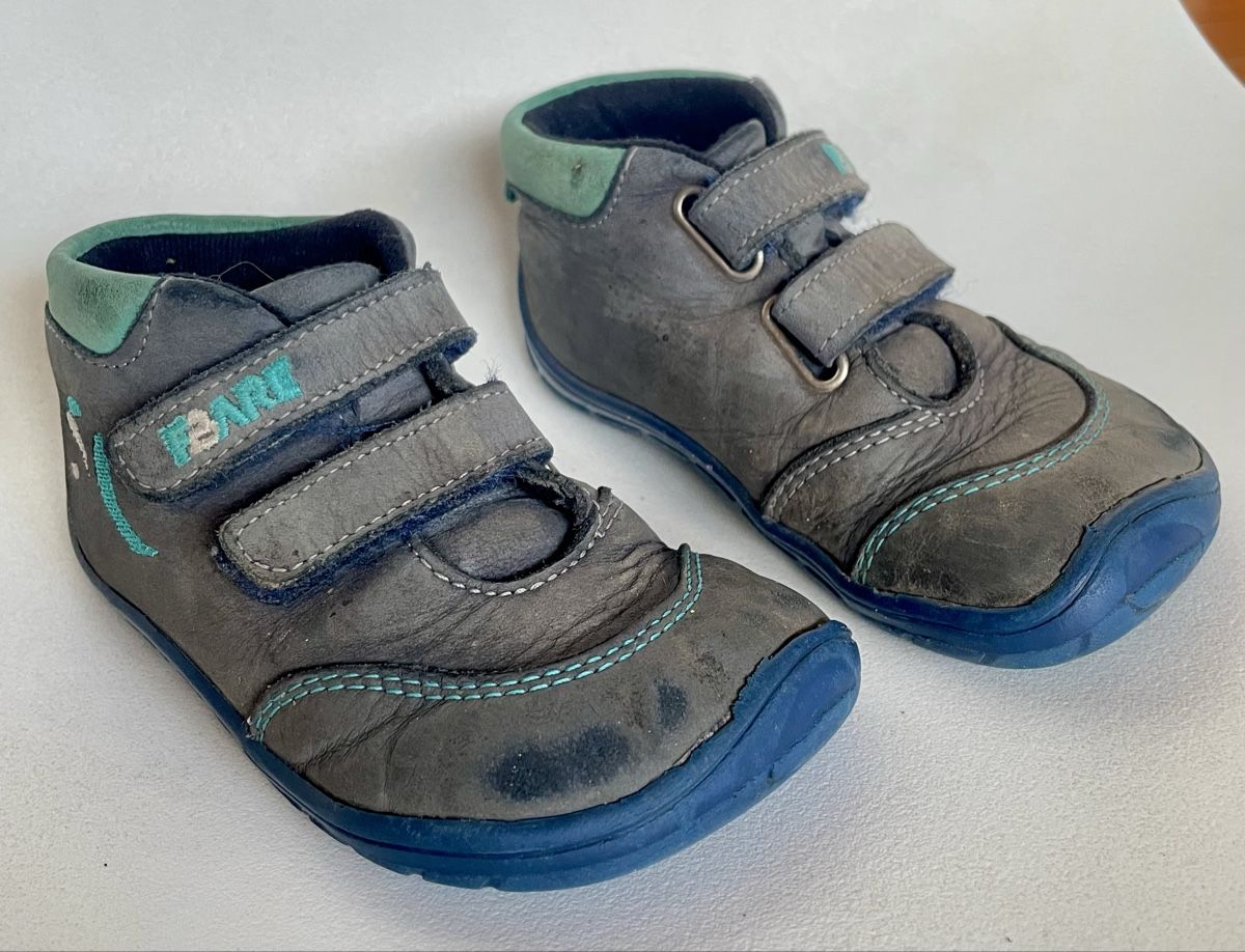 Scarpe per ragazzi: Barfussschuhe von Fare Bare Gr. 25 – Usato da Dinhard venduto da Zoar7