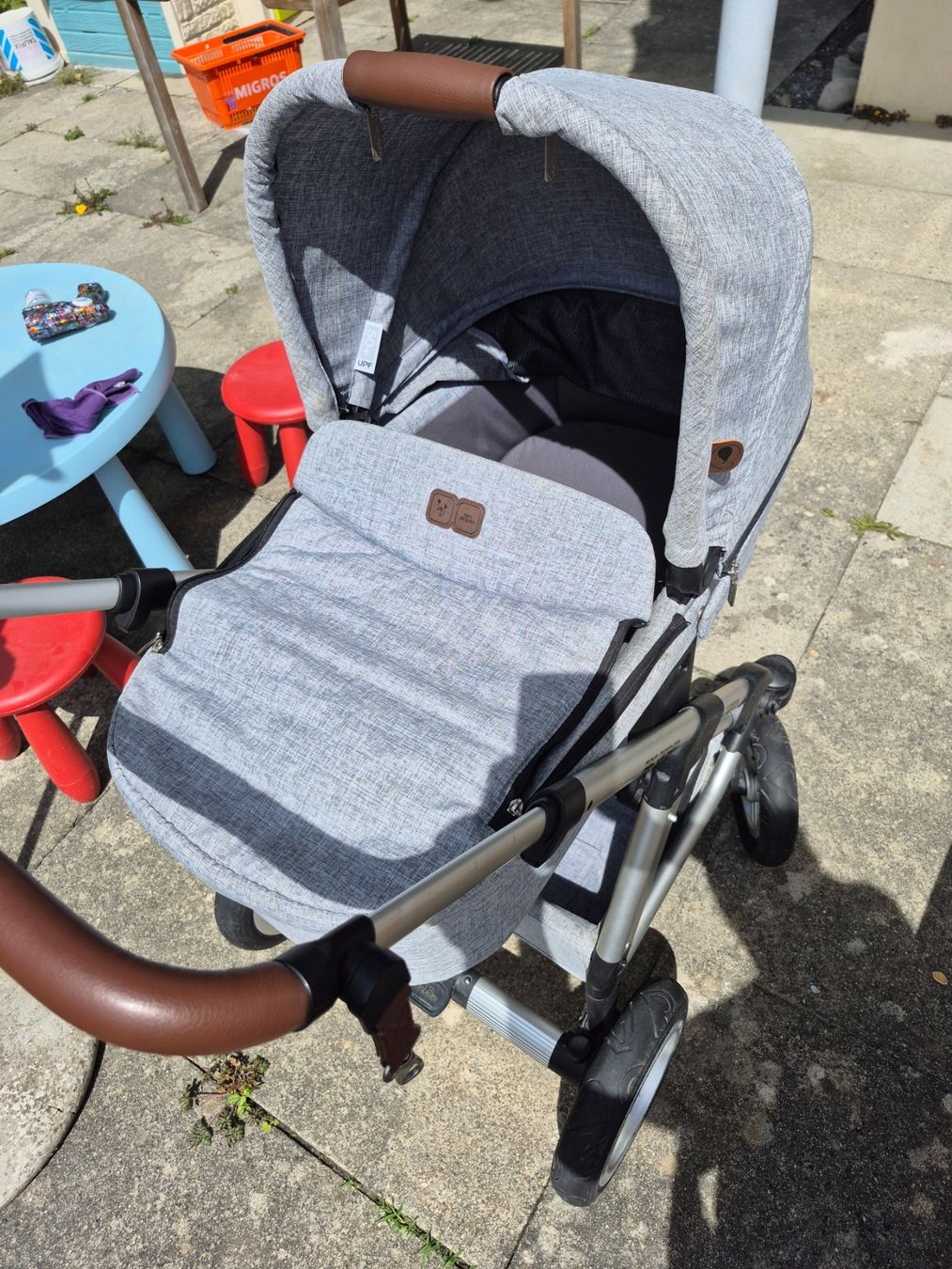 Carrozzine: Lot :poussette, siège auto bébé avec station – Usato da Pery venduto da psride 1