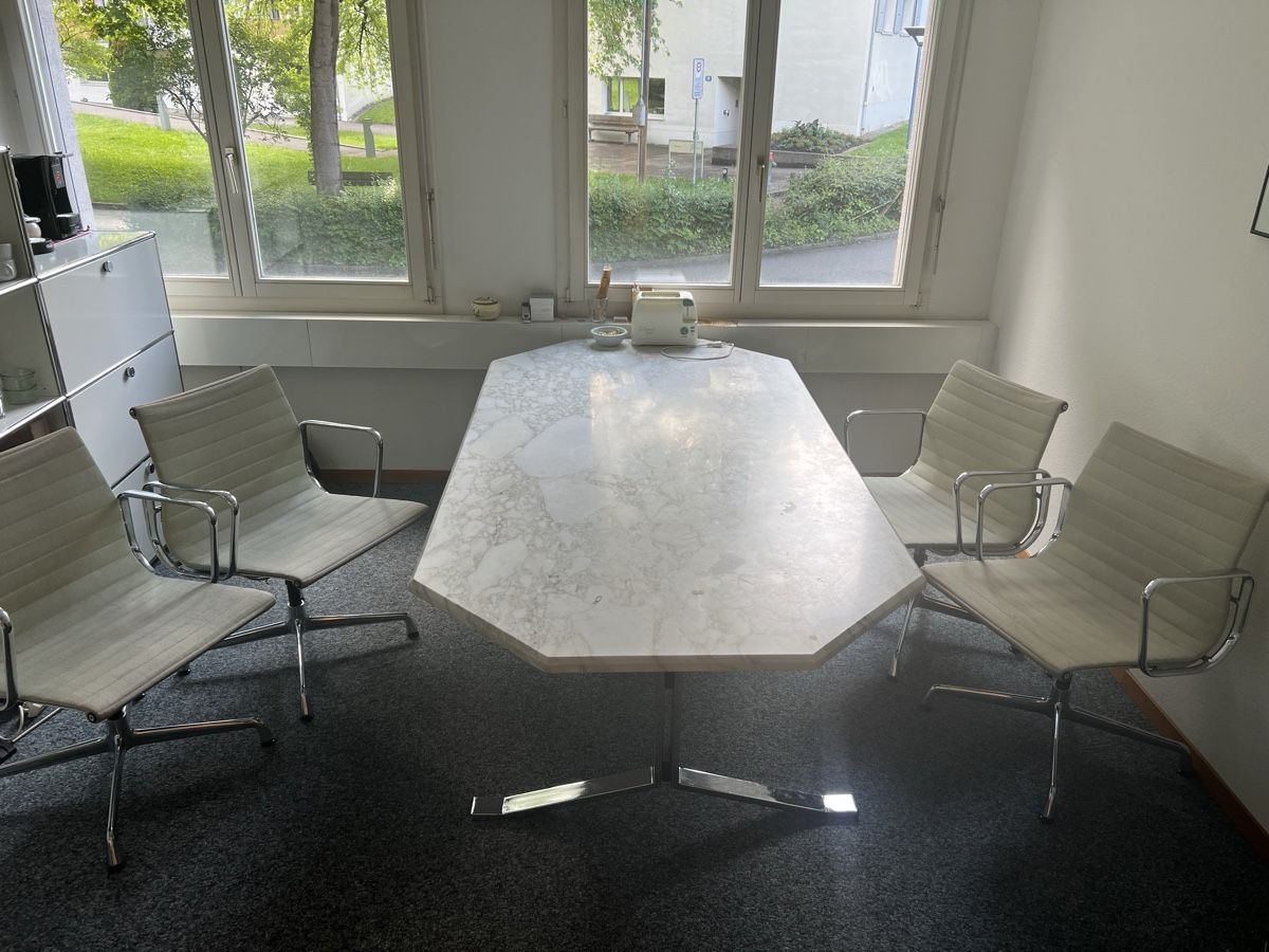 Vitra Sedie: Vitra EA 107 // 4 Stühle – Usato da Oberrieden venduto da wisnight