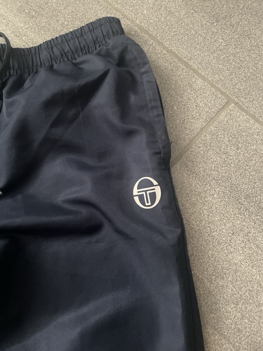 Pantalons: Trainerhose Gr. L – D'occasion à Laufen par bia_7vr6 1