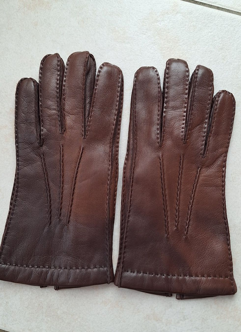 Sonstige Accessoires für Herren: Gant en cuir 8/5 – Gebraucht aus St-Triphon von Jldr0