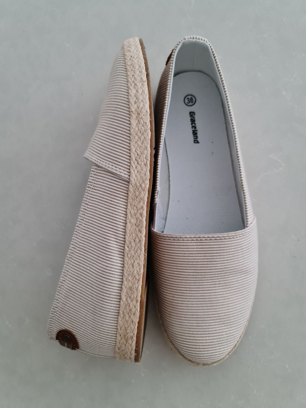 Graceland Scarpe da donna: Graceland Espadrilles, beige-weiss gestreift, Gr38 – Usato da Bülach venduto da Rommar 3