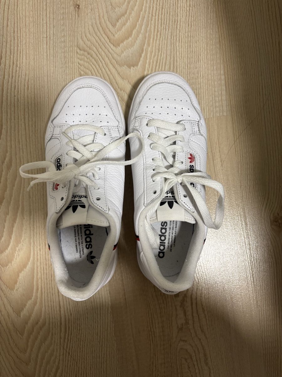 Adidas Scarpe da donna: Adidas Sneaker Grösse 39 1/3 – Usato da Baar venduto da chi_68h7