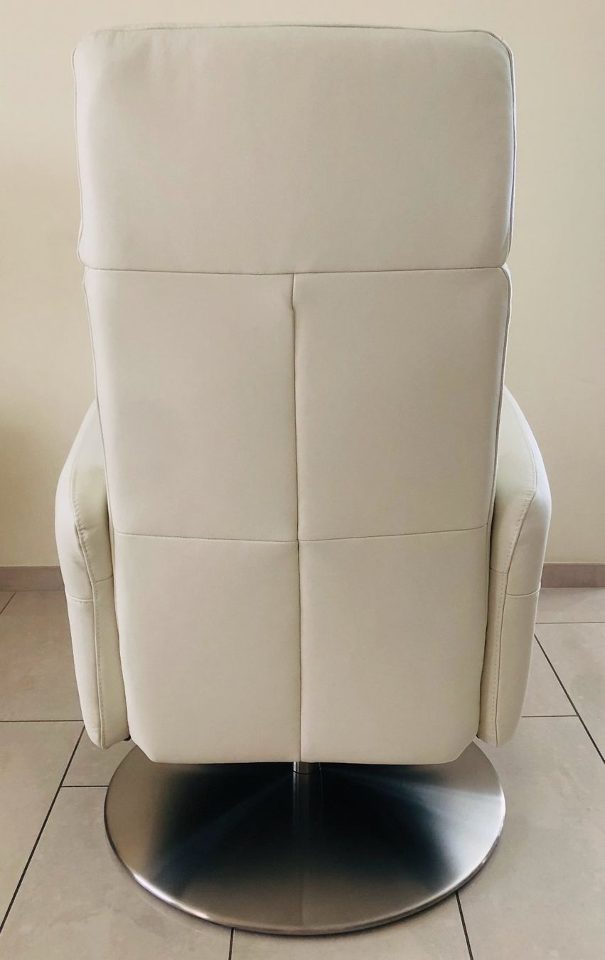 Fauteuils: Stilvoller Ledersessel – Neuf (Voir description) à Baar par alexisbeads 5