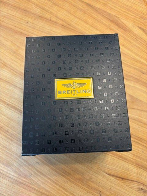 Uhrenboxen: Breitling Box mit Flügellogo / Case / Schachtel – Gebraucht aus Grenchen von chaga1234