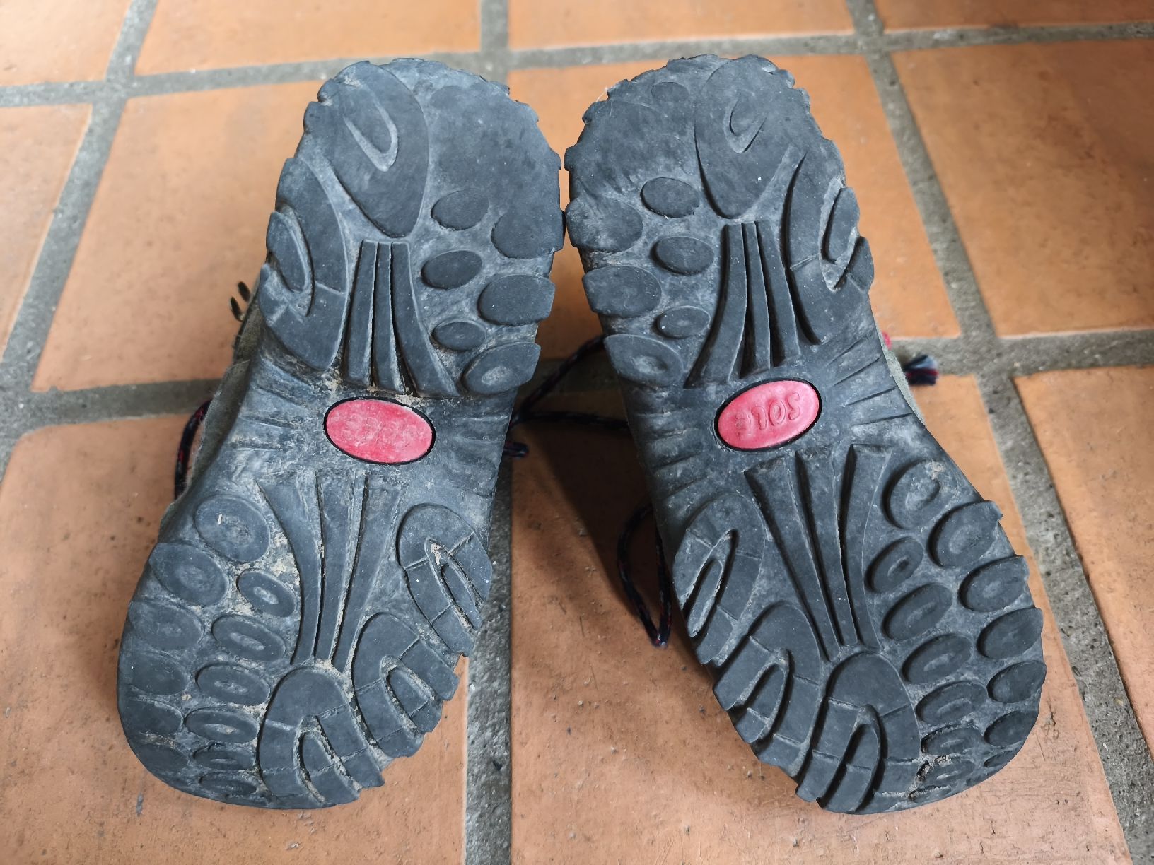 Scarpe per ragazzi: Wanderschuhe Olang Grösse 35  – Usato da Ammerzwil BE venduto da Consuelo01 3