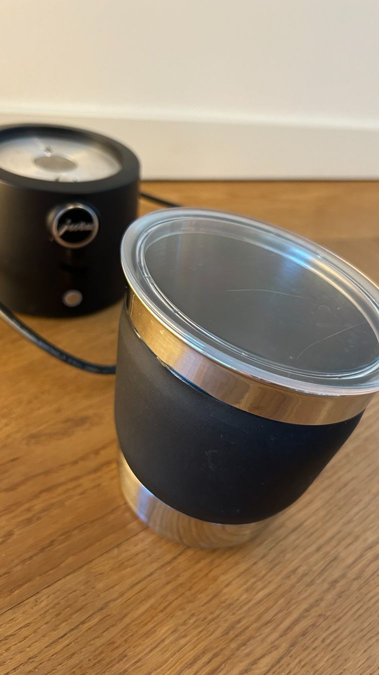 Jura Elettrodomestici da cucina: Jura Milchschäumer Hot & Cold – Usato da Zürich venduto da vivamatu 1