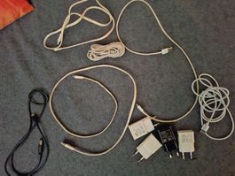 5 USB-C Kabel, 1 USB Kabel und 4 USB Adapter