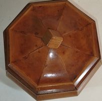 Holzkästli, Schmuckkästchen, Dose, mit Deckel.(em21)