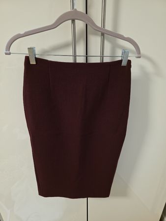 Purple pencil skirt from Massimo Dutti