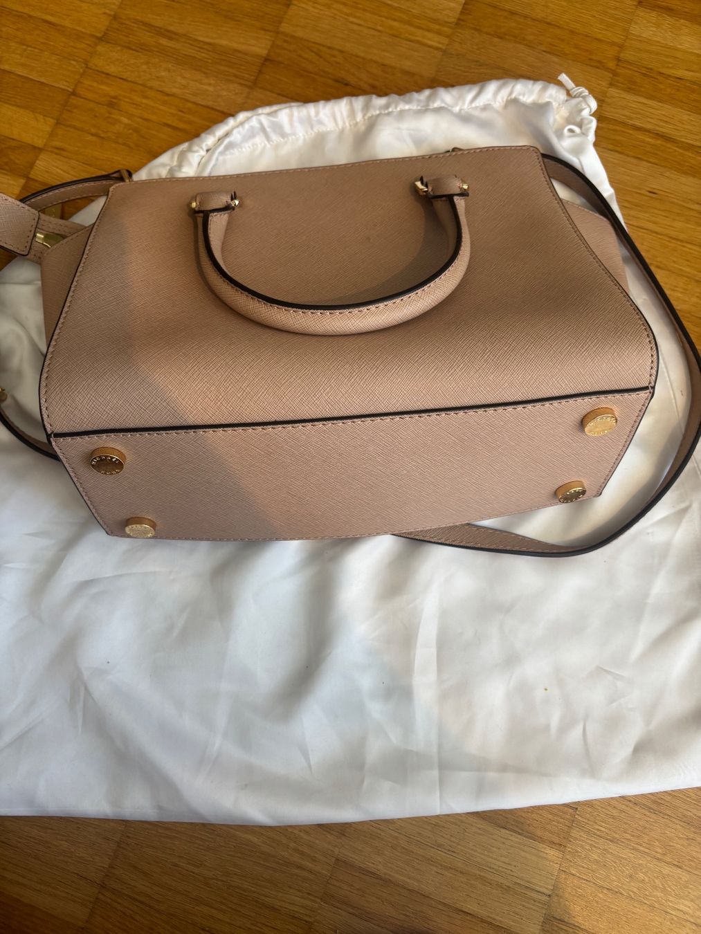 Michael Kors Sacs femmes: Michael Kors Tasche – D'occasion à Baden par van_k2dq 1