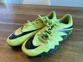 Fussballschuh Stollen Nike Gr. 36.5