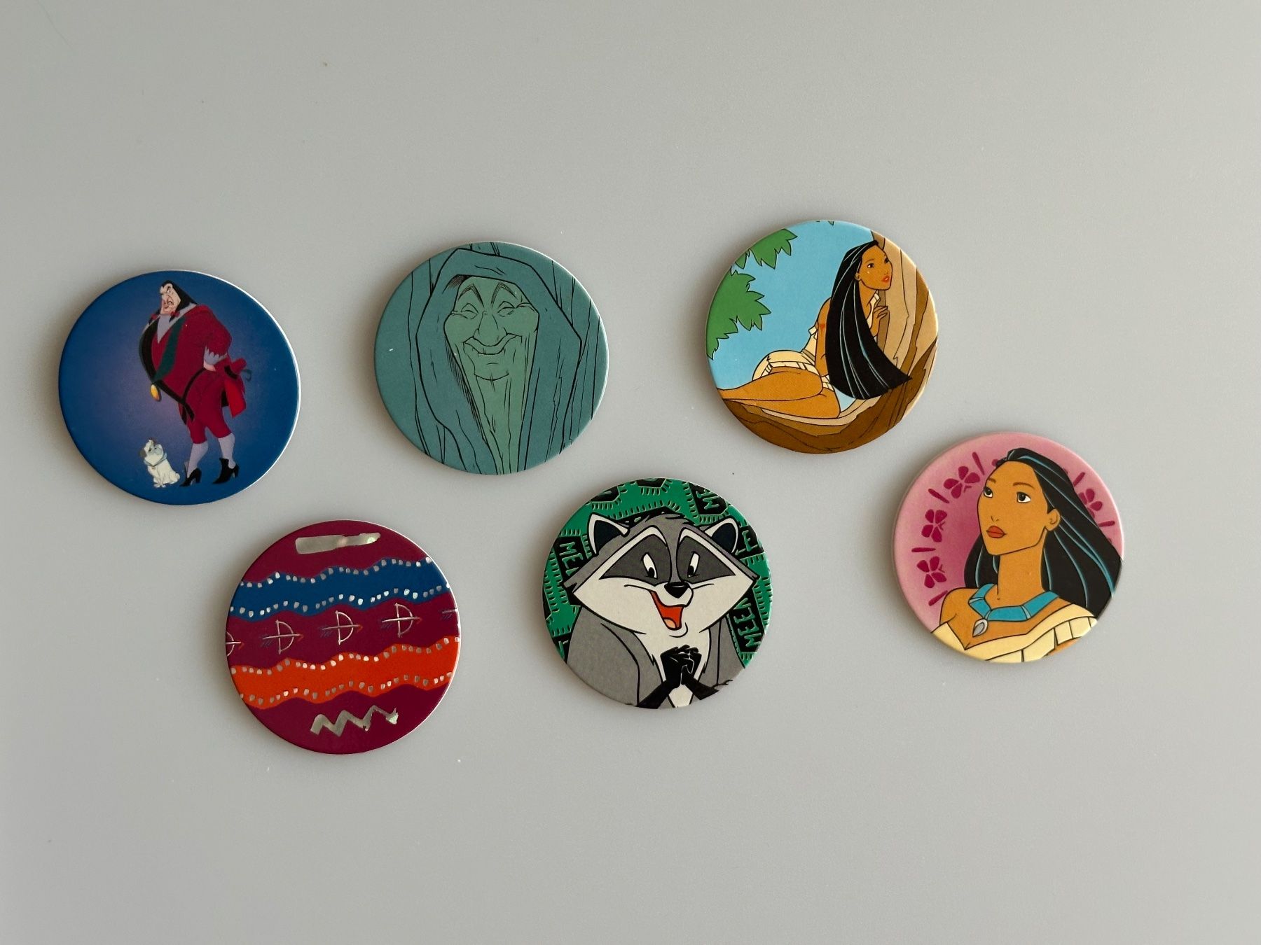 Carte collezionabili: Disney Pogs: König der Löwen + Pocahontas – Usato da Grossdietwil venduto da manolly 1