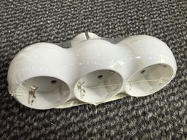 SCHUKO Verteiler 1 auf 3, Weiss, Fabrikneu