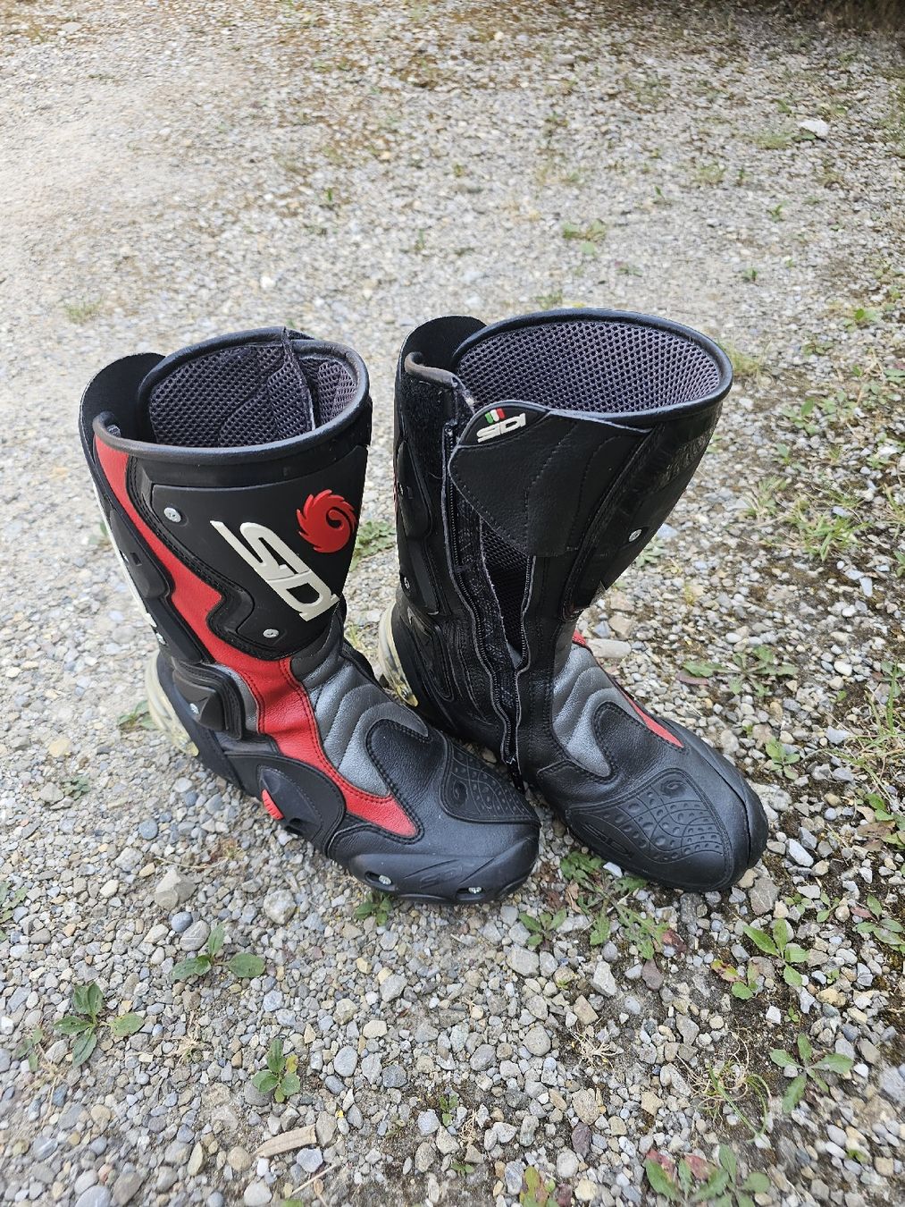 SIDI Scarpe da uomo: Motorradstiefel SIDI Leder Schwarz/Rot  – Usato da Dussnang venduto da mech30