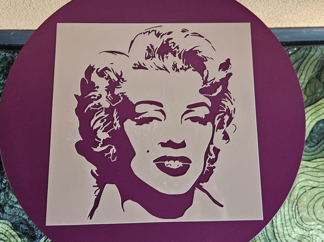 Sciablone: Marilyn Monroe Schablone 🎨 – Usato da Basel venduto da True_Hofer_Store