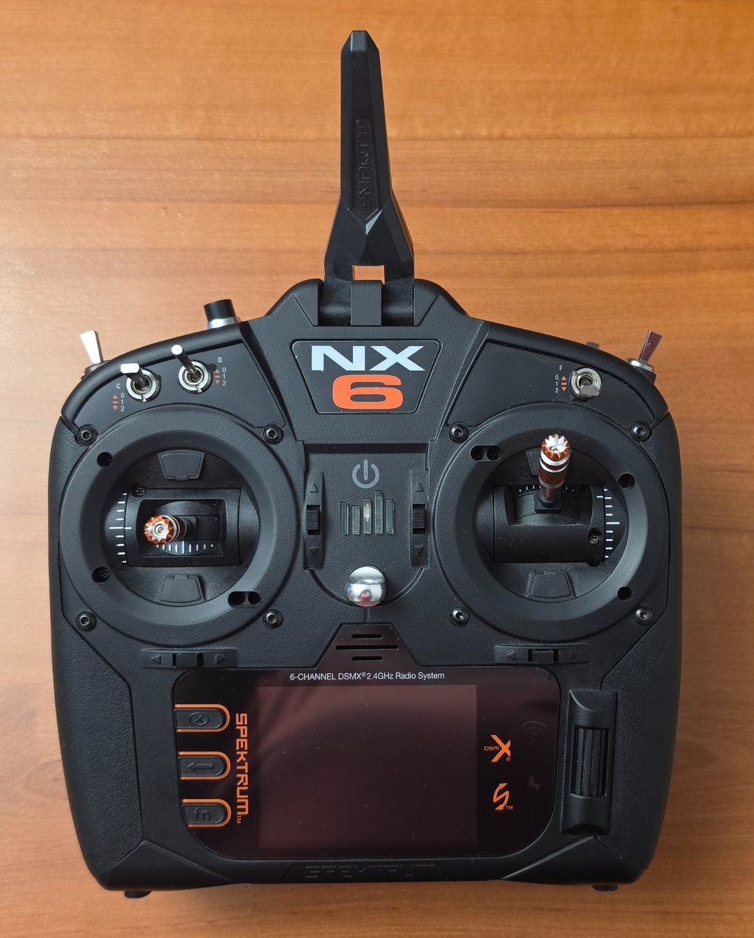 Spektrum Telecomando: Verkauf Spektrum NX6 – Usato da Rupperswil venduto da Baumtree