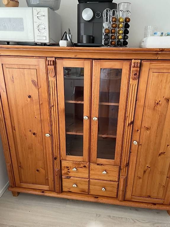 Armadi: Sideboard mit Türen in Holz – Usato da Wädenswil venduto da lei_mh9s