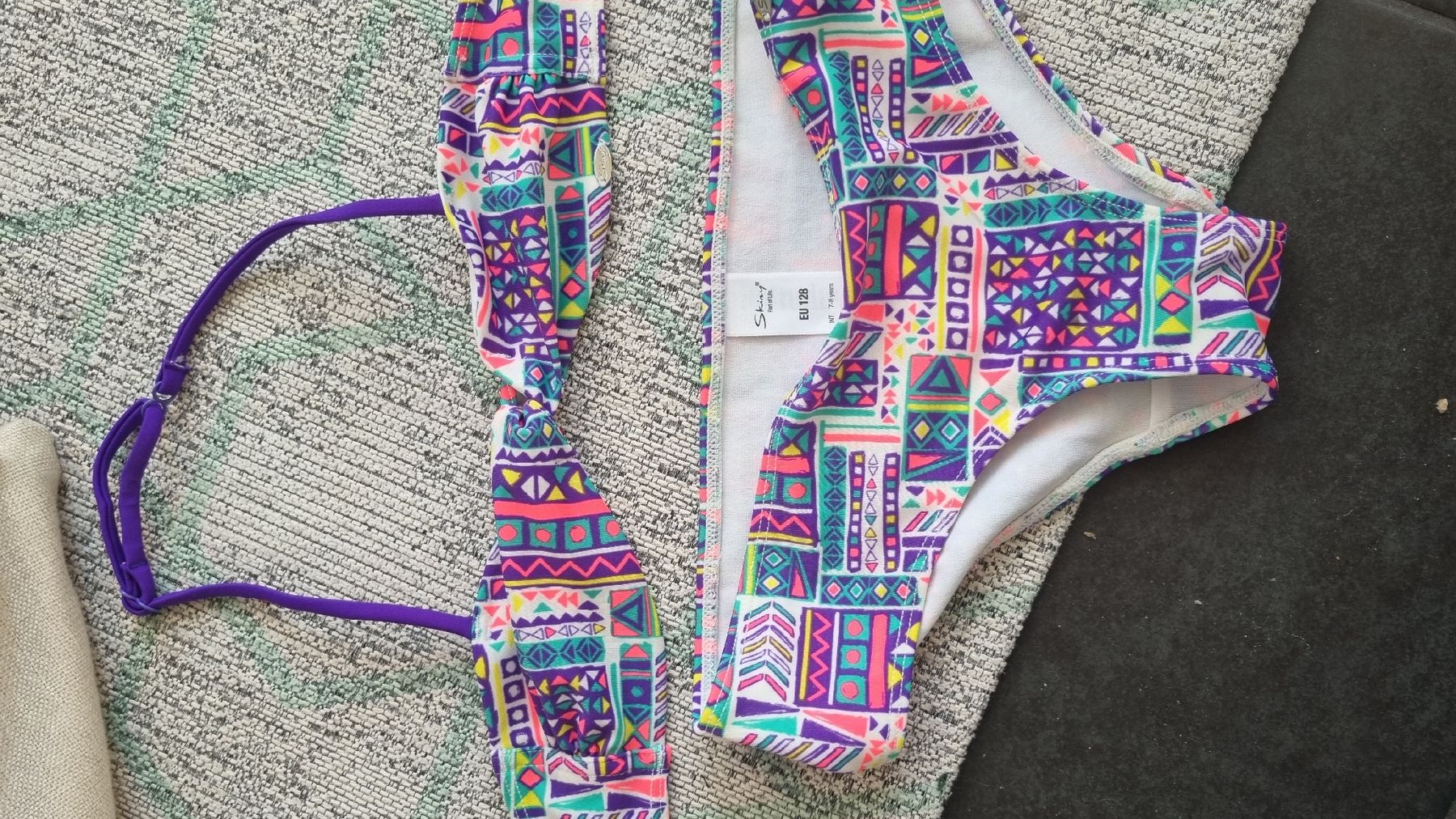 Costumi da bagno & Bikini: Bunter Bikini Gr. 128  Skinny bunt – Usato da Bad Zurzach venduto da Mfritzli 1