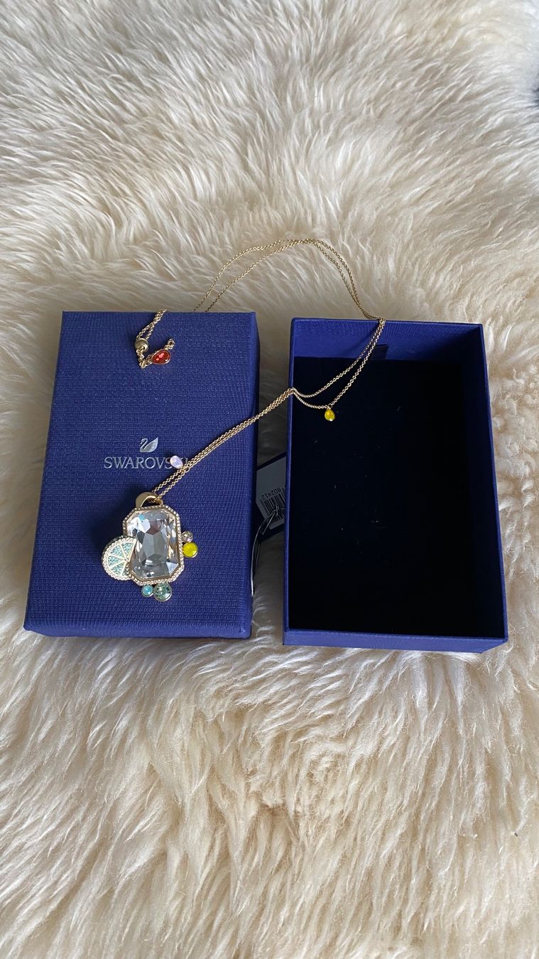 Swarovski Catenine: Swarovski Halskette goldfarben mit Steinen – Nuovo (secondo la descrizione) da Wohlen AG venduto da Dorigos 1