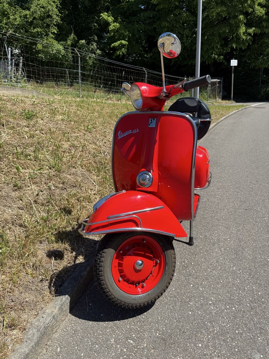 Piaggio Altro: Komplett restaurierte, wunderschöne 125er Vespa 1966 – Usato da Oberengstringen venduto da mk2_tcy7