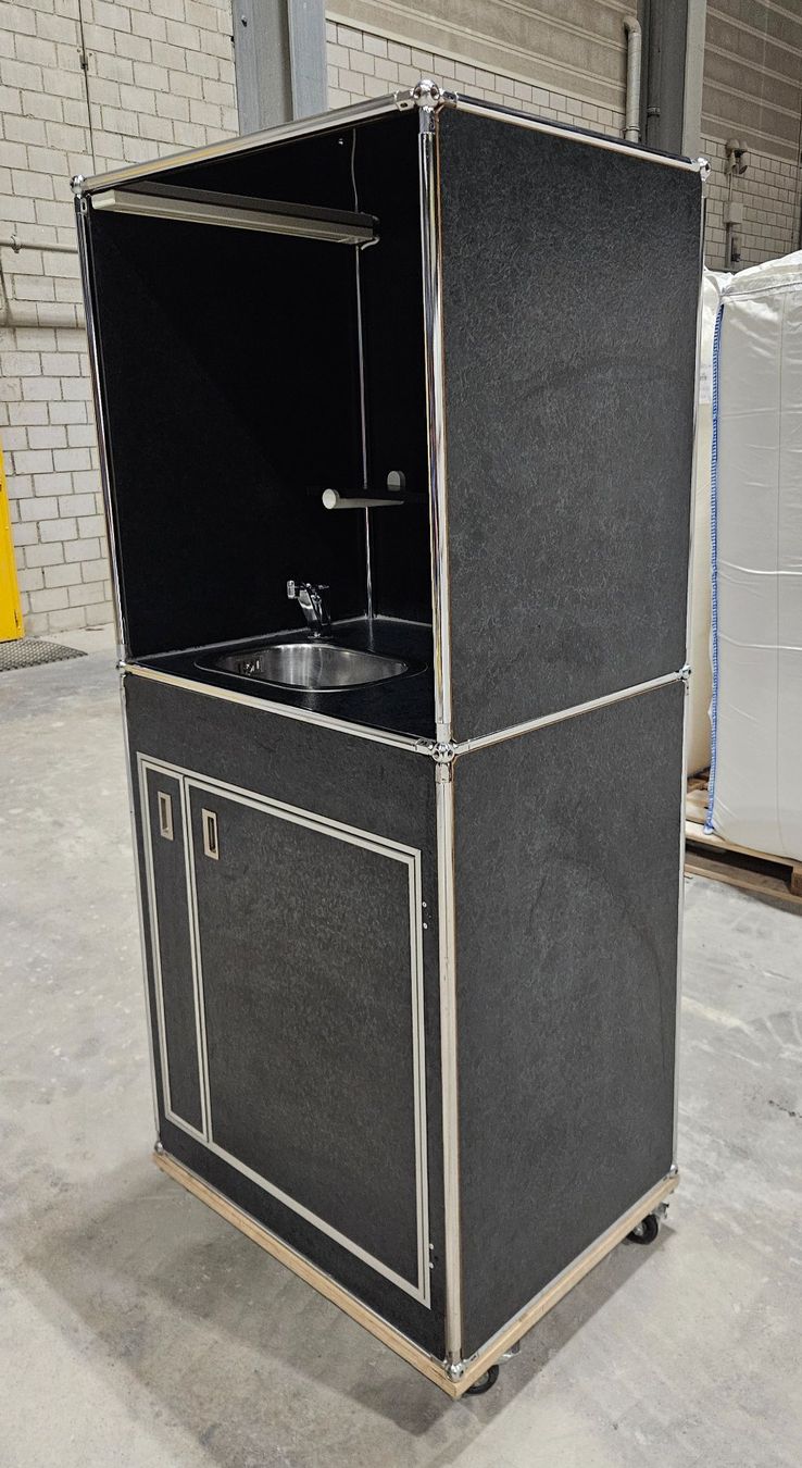 Cucine complete: Kitcase Messeküche im USM Style – Usato da Aarburg venduto da joe1366 5