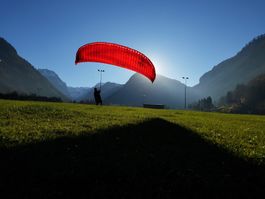 Gleitschirm Paraglider, Gurtzeug, Notschirm, Packsack