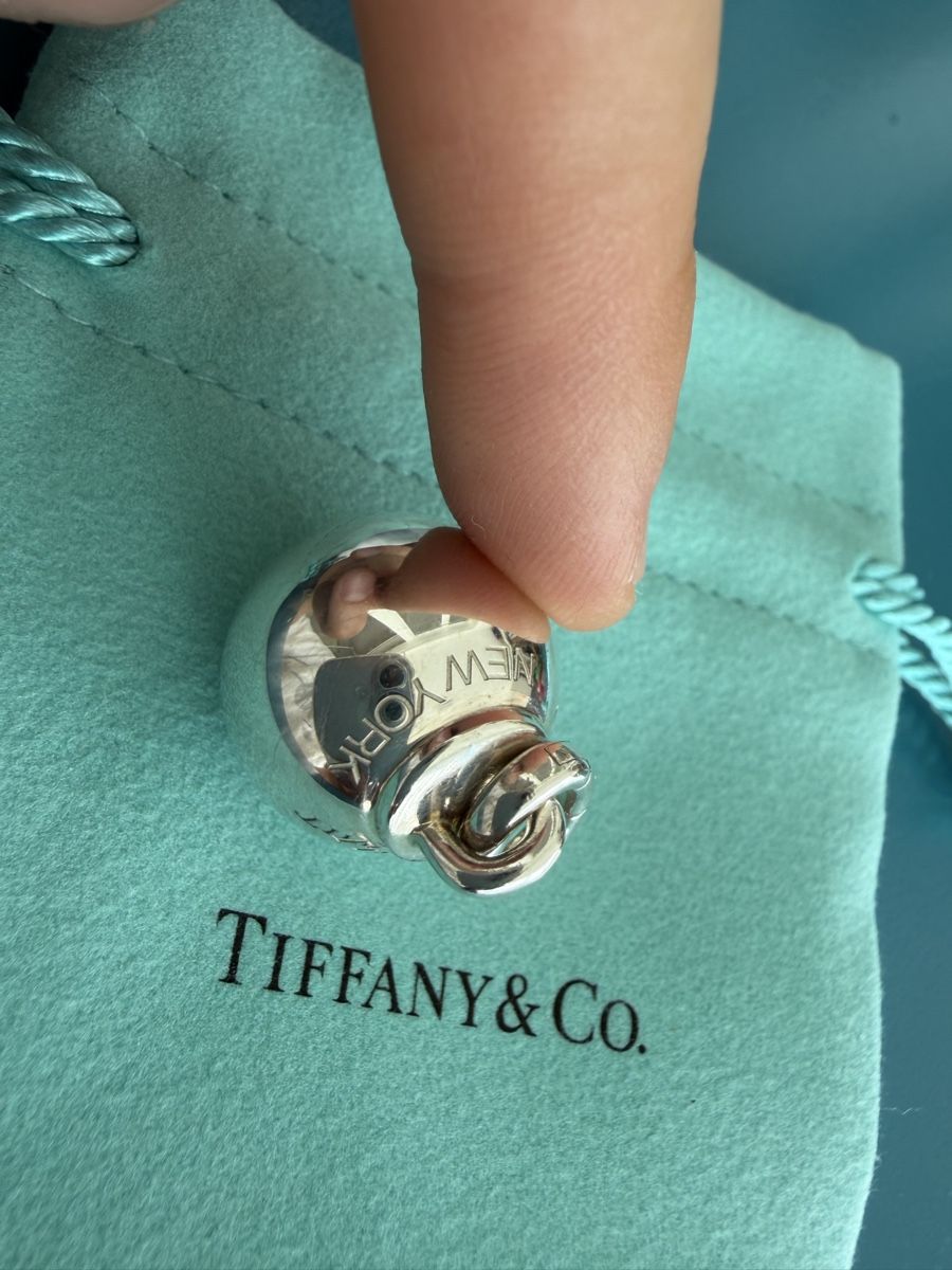 Tiffany & Co. Anhänger: Tiffany & Co. HardWear Silver charm Ball – Neu (gemäss Beschreibung) aus Zürich von nat_k 3