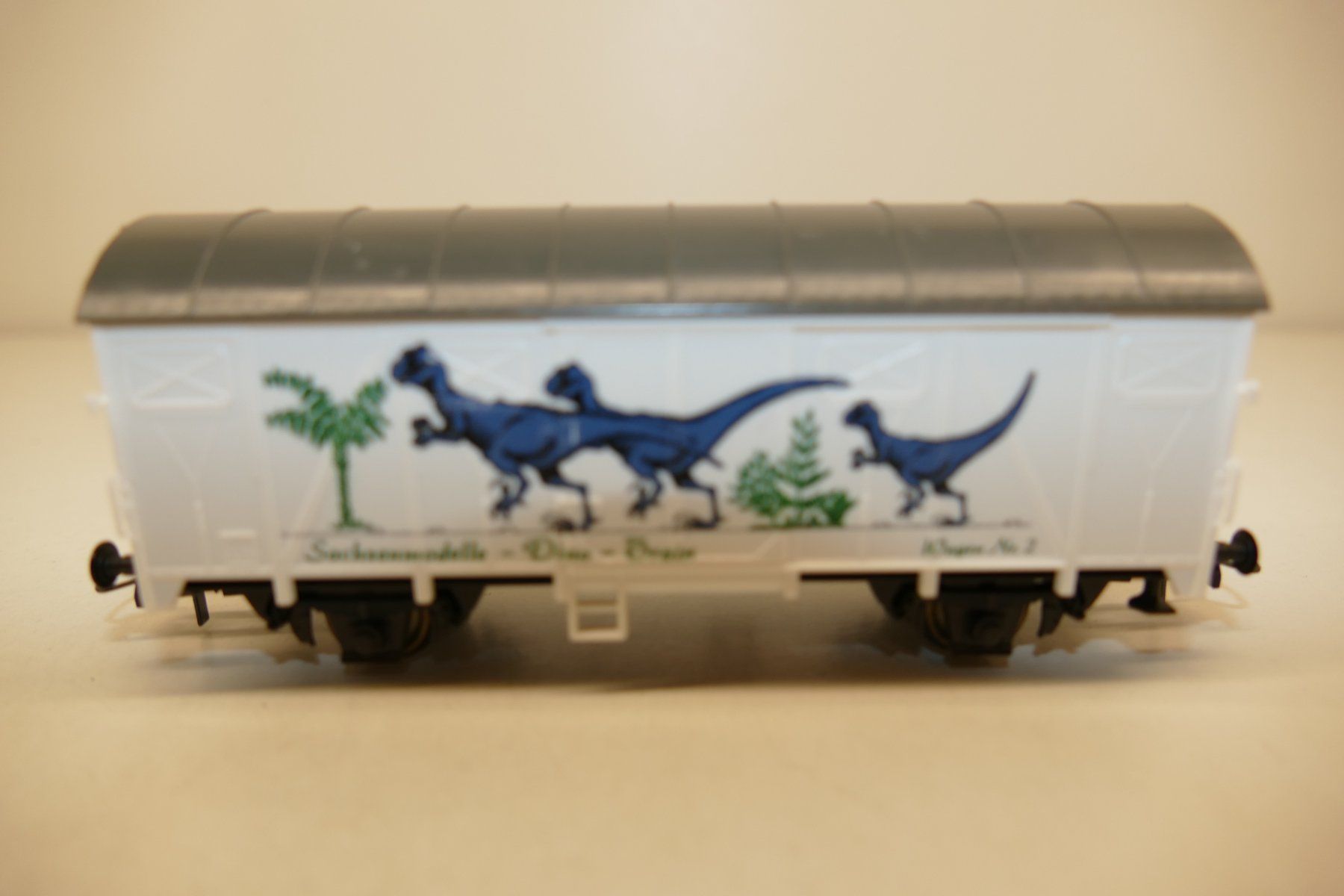 Modellini di ferrovie: Sachsen Modelle H0: Dino Train Wagen Nr. 2 – Nuovo (secondo la descrizione) da Niederhasli venduto da rail-duerst 2