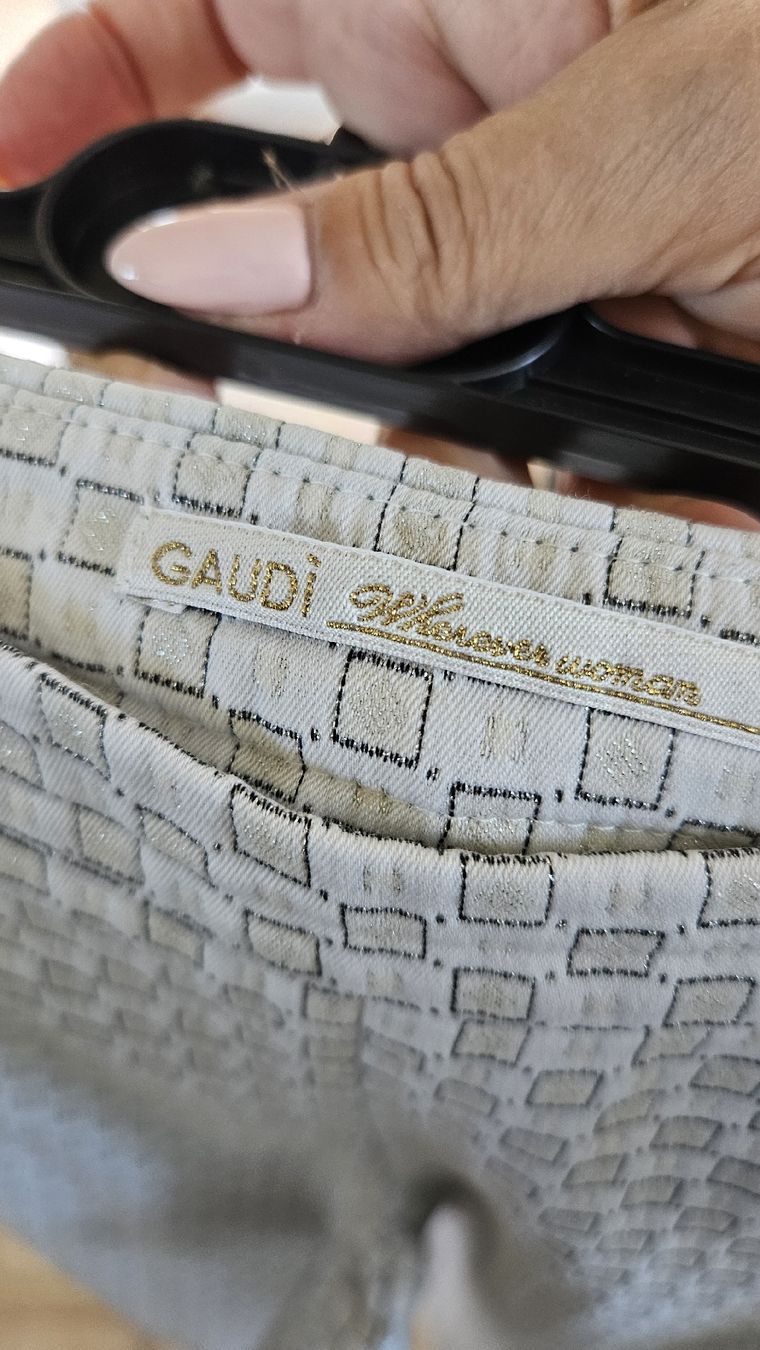 Pantaloni: pantalon Gaudi T40 (FR) – Nuovo (secondo la descrizione) da Cheyres venduto da Karine-Schweiz 2