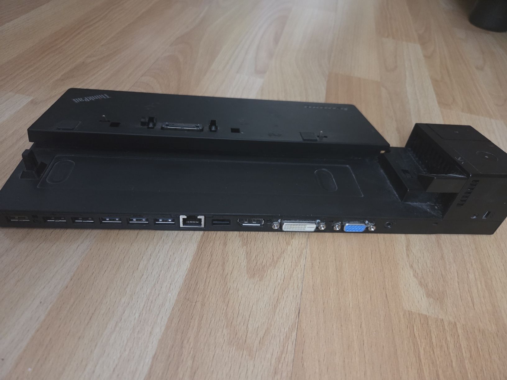 Docking station: Lenovo Dockingstation ThinkPad Pro Dock 40A1 – Usato da Winterthur venduto da lanrom 1