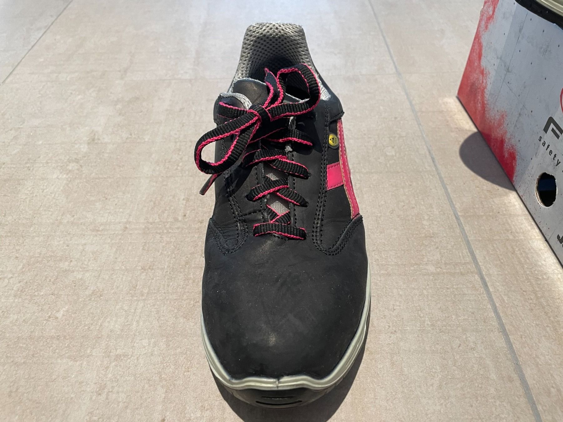 Damenschuhe: Chaussures de sécurité FTG Snowboard taille 38 – Gebraucht aus Bulle von mouflette68