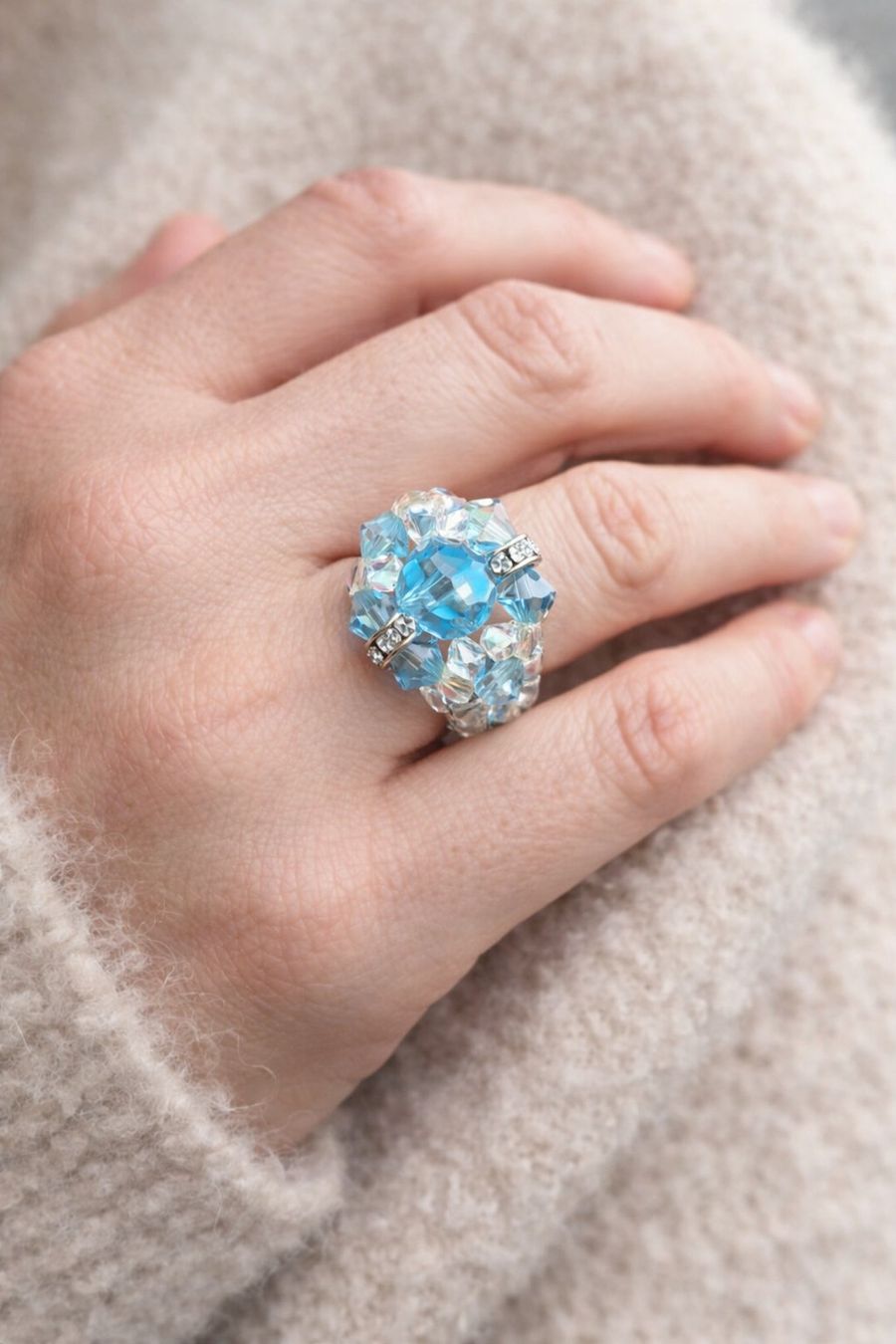 Ringe: Damen Ring Blau Statement Glasperlen – Neu und originalverpackt aus Fully von VaneaSelection 1