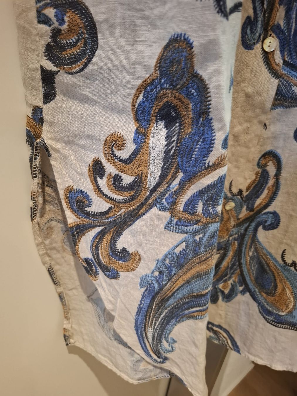 Vestiti: Kleid beige-blau gemustert Grösse M neu – Nuovo (secondo la descrizione) da Möriken AG venduto da Ubaumi 2