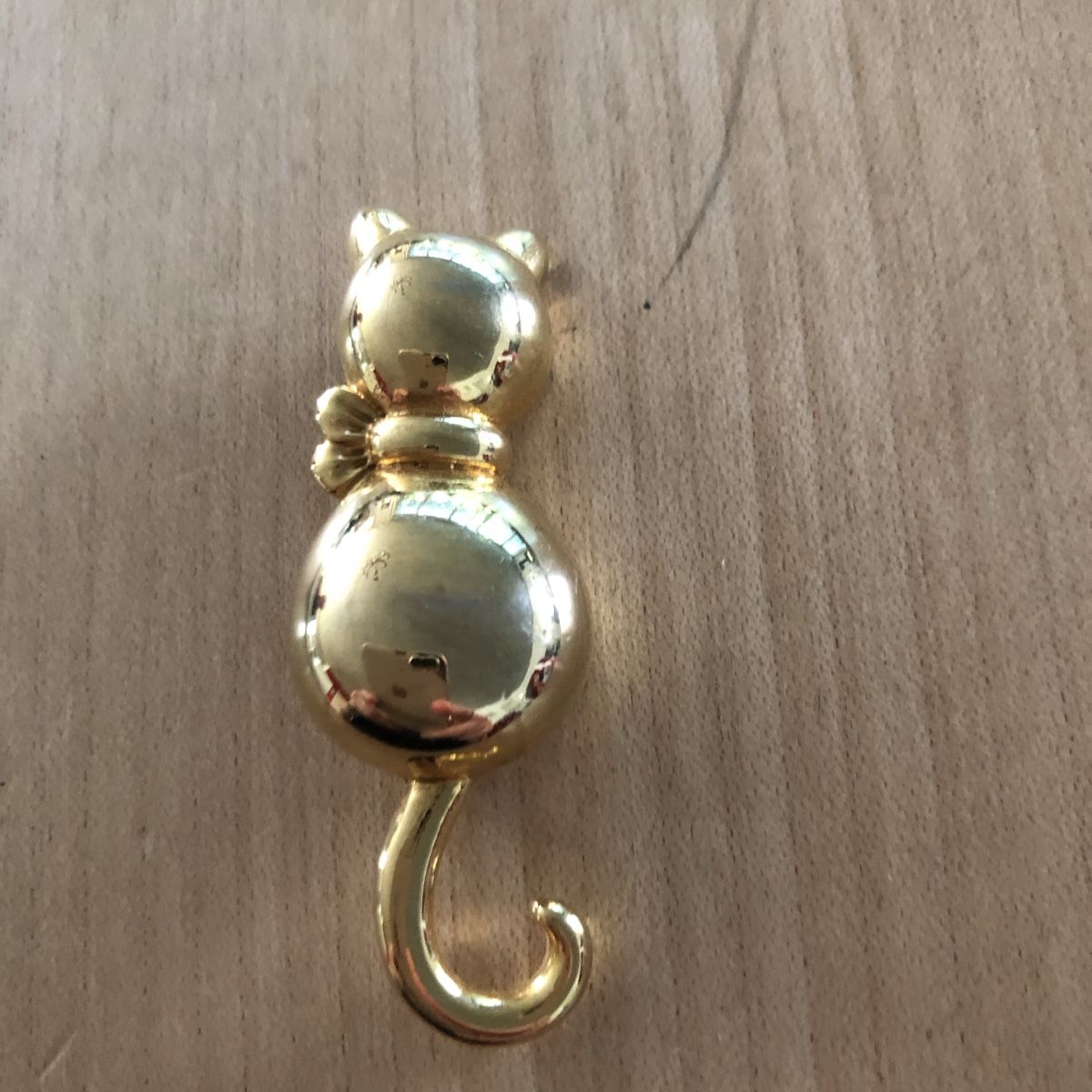 Broschen & Nadeln: Brosche „Katze“ – Gebraucht aus Burgdorf von elatria