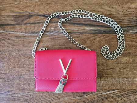 Kleine rote Umhängetasche VALENTINO mit goldener Kette