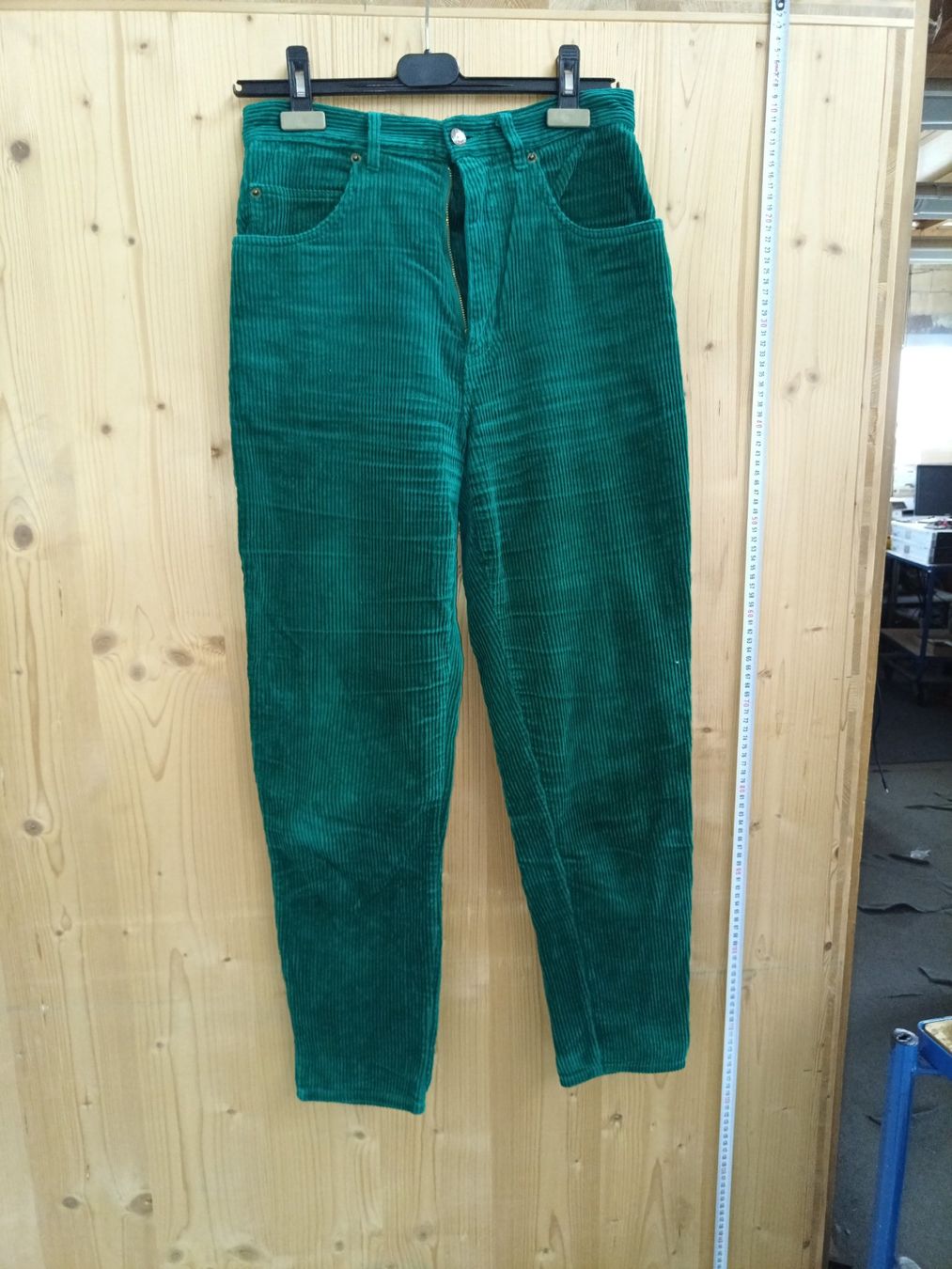 Hosen: Grüne Cordhose – Neu (gemäss Beschreibung) aus Wängi von Ladys_First 4